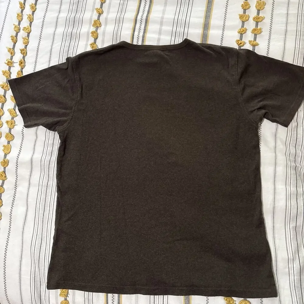 Banana Republic L Men’s Well Tailored Tee Shirt 100% Cotton, EUC, Soft, Comfy